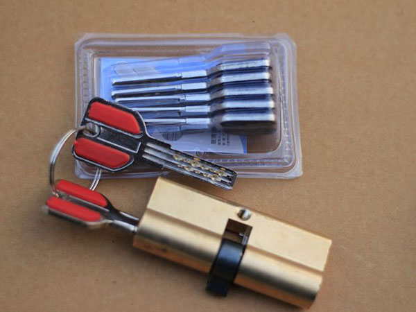 陆丰24小时上门开锁公司